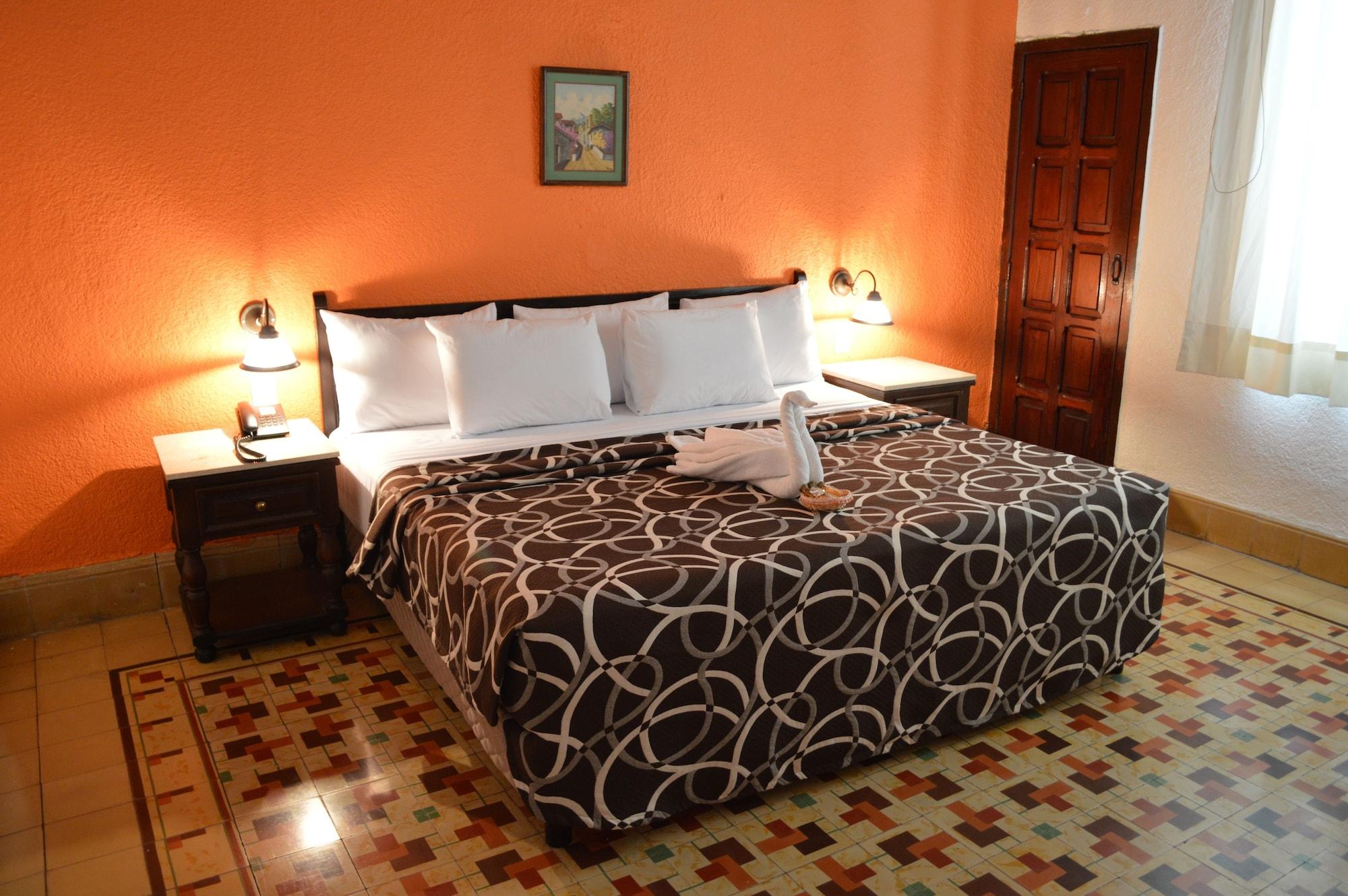 Hotel Colon เมริดา ภายนอก รูปภาพ