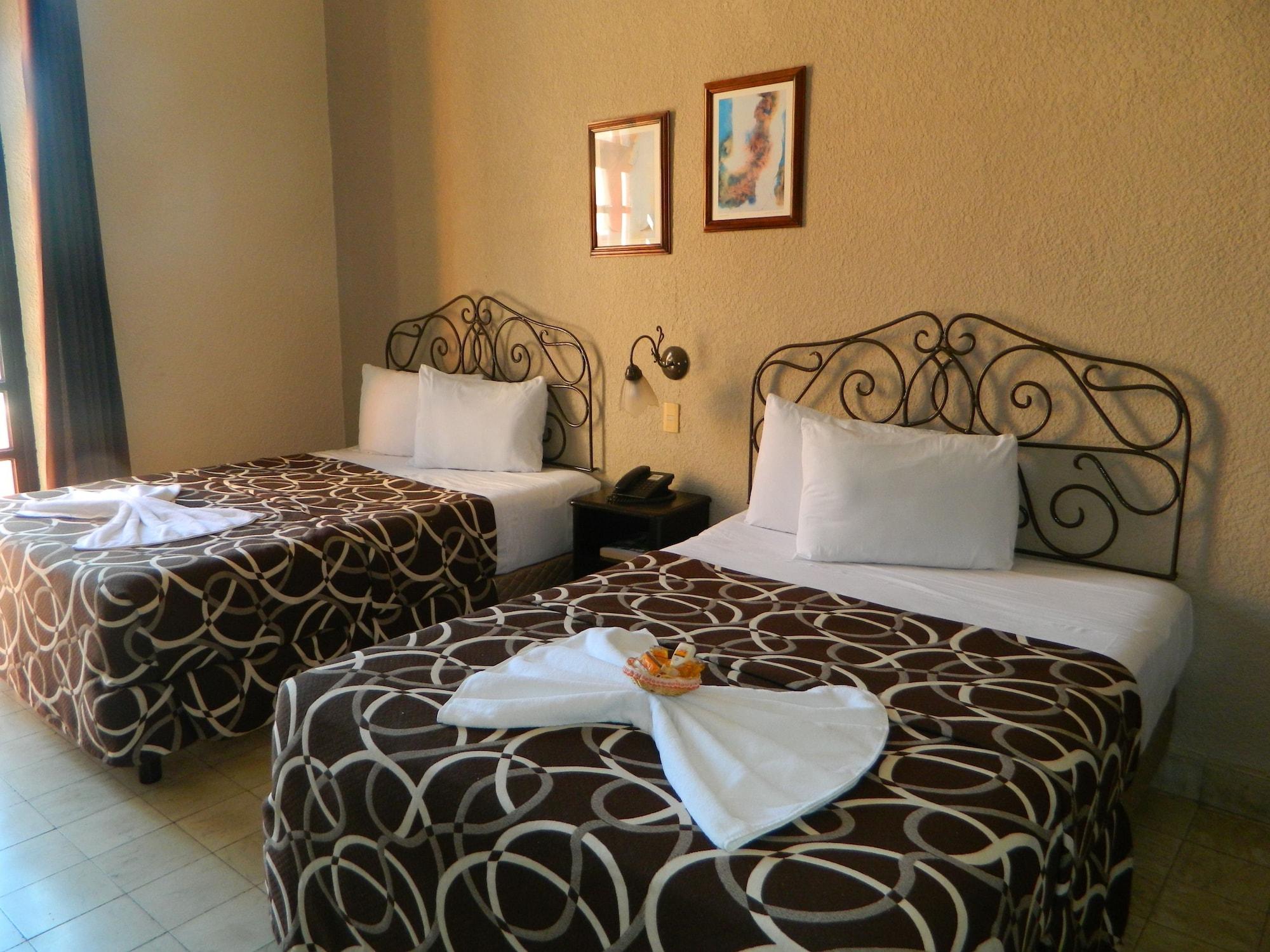 Hotel Colon เมริดา ภายนอก รูปภาพ