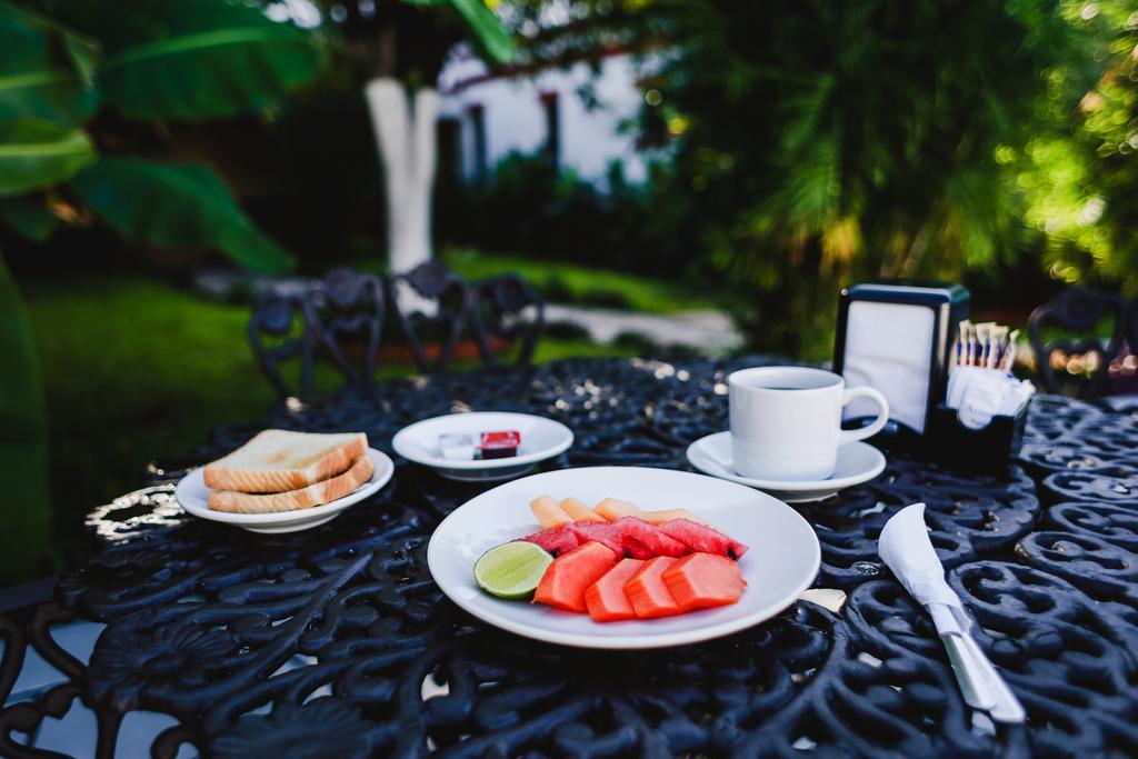 Hotel Colon เมริดา ภายนอก รูปภาพ